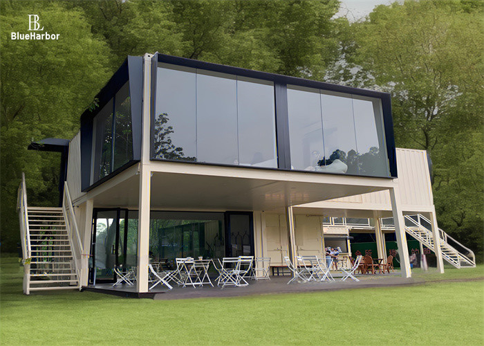 Case modulari dal pavimento al soffitto con finestre per feste ristoranti e bar